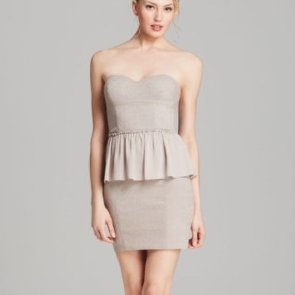 NEW GUESS STRAPLESS JACQUARD PEPLUM DRESS SZ 10 - Picture 2 of 4